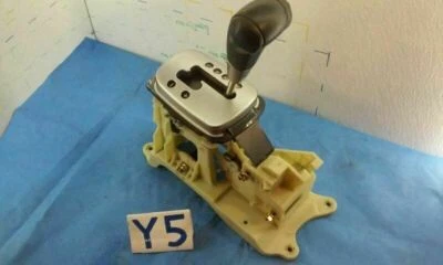 2006 Kia SPORTAGE Automatic Transmission Shift Assembly  - Image 1 of 4