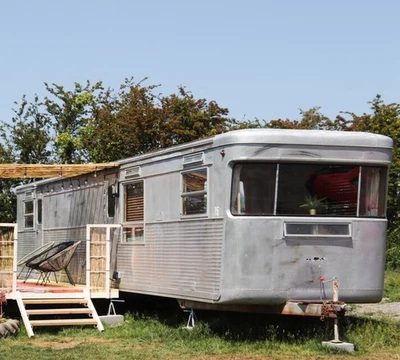 1957 Spartan Imperial Mansion – Mid-Century US Trailer – Airstream Glamping - Image 1 of 4