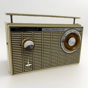 Motorola Model XT18S Transistor Radio Portable Vintage - For Parts Only - Picture 1 of 22