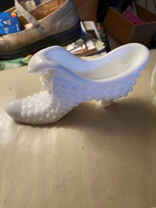 Vintage Fenton White Milk Glass Hobnail CAT HEAD SLIPPER Shoe Art Figure - Picture 1 of 6
