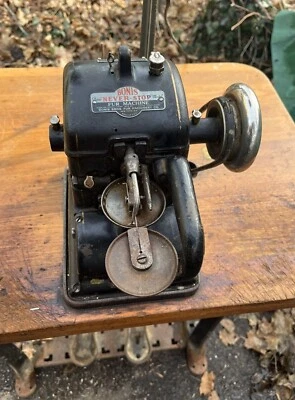 Vintage Bonis Industrial "Never-Stop" Fur/Leather Sewing Machine-Working  - Image 1 of 4
