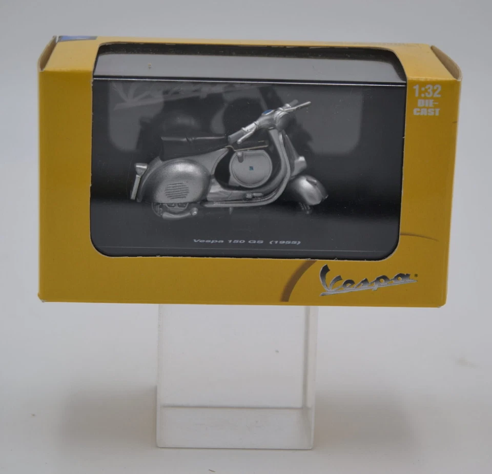 Die Cast Vespa 180 GS (1955) Newray 1/32 - Image 1 of 1
