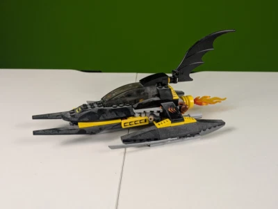 Lego Super Heroes: Arctic Batman vs. Mr. Freeze: Aquaman on Ice Set 76000 - Image 1 of 4