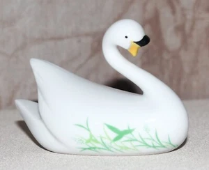 "Estatuilla de cisne blanco Koransha de porcelana vintage 3 1/2"" x 1 3/4"" x 2 1/4"" Japón"  - Imagen 1 de 6