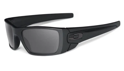 NEW OAKLEY FUEL CELL SI SUNGLASSES OO9096-29 MATTE BLACK / GREY GREY FLAG ICON - Image 1 of 3