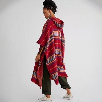 🌻Poncho com capuz Free People Cold Canyon | Tamanho único - Imagem 1 de 4