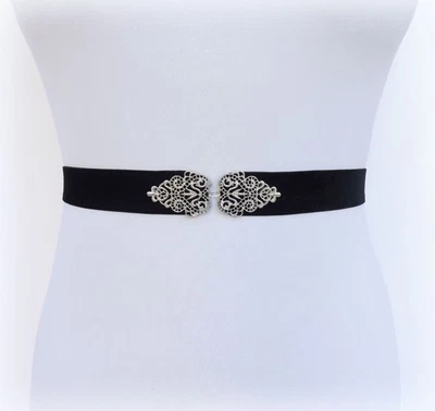 Cinturón de cintura elástico de terciopelo negro plateado con joyas, talla regular y grande Foto 1 de 4