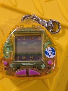 Tiger Electronics Giga Pets KFC Cyberkitty Virtual Pet 1997 -- ungetestet - Bild 1 von 4