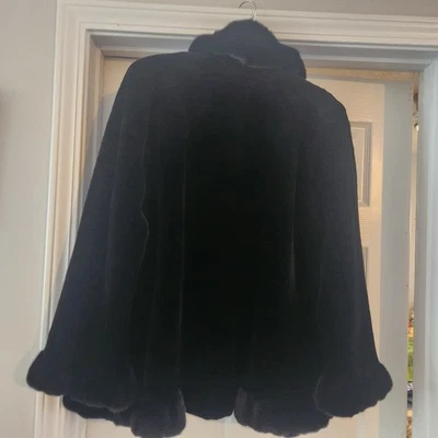 Casaco de pele de vison preto - Imagem 1 de 4