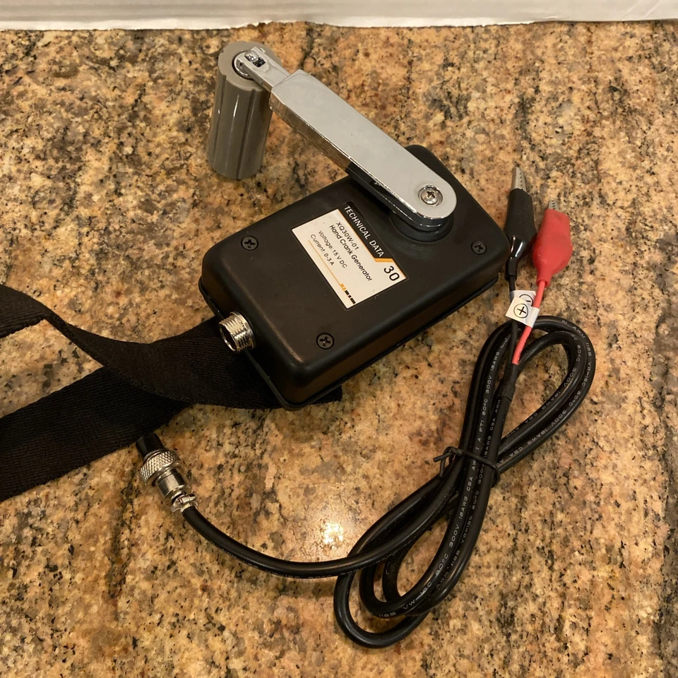 Technical Data 30w 15 V DC 0-3A Hand Crank Generator XQ30W-01 - Image 1 of 4