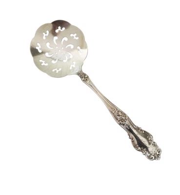 Tudor by Rogers & Hamilton International Silverplate Tomato Server  #13424 - Image 1 of 4