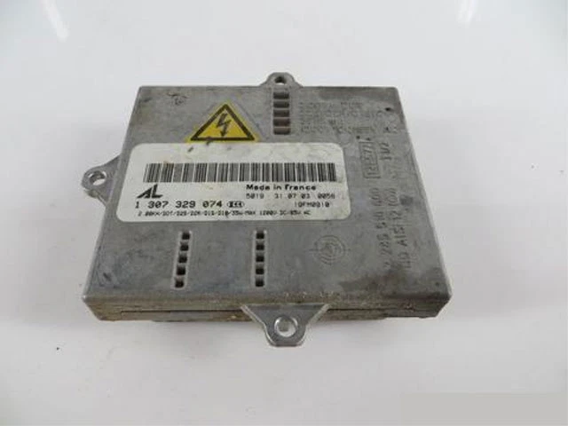 LAND ROVER LIGHT CONTROL XENON HID MODULE RANGE M62 03-05 YWC000500 USED - Image 1 of 1