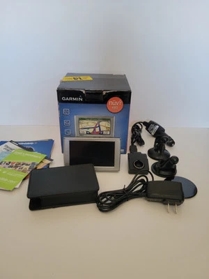 GARMIN Nuvi 680 GPS Navigation - For Parts or Repair - Turns On, Needs Battery  - Image 1 of 4