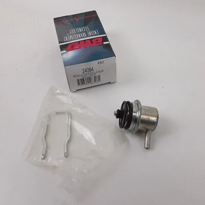 Fuel Pressure Regulator Fits Cadillac Seville 1995-1999 Oldsmobile Aurora 1995 - Image 1 of 4