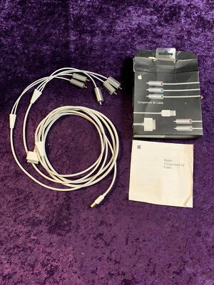 Apple MB128LL/B Component AV Cable - Image 1 of 4