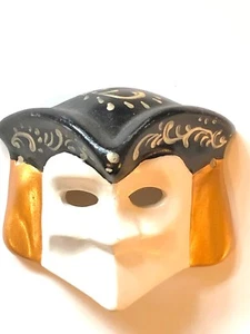 BLACK WHITE GOLD CERAMIC PETITE MINIATURE CASANOVA VENETIAN  MASK VENICE, ITALY  - Picture 1 of 2