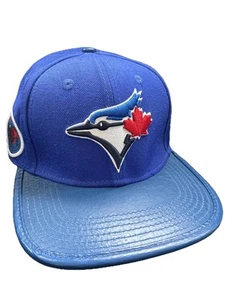 Sombrero ajustable Pro Standard Toronto Blue Jays ala de cuero azul real y botón - Imagen 1 de 18