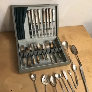 Inlaid and plated Silverware 52 Pieces & Chest - Picture 1 of 18