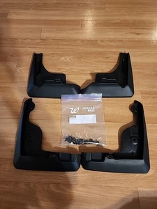 Protector de barro OEM 2022 Toyota Corolla LE usado pero en excelente estado - Imagen 1 de 23