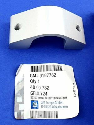 Original Opel GM Clamp Bearing Stabilizer Front both Sides Speedster - 9197782 - image 1 of 4