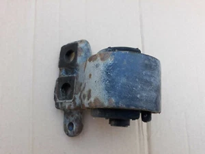 kia Shuma Sephia 1998 Engine Mout Bracket Support Front Right - Picture 1 of 6