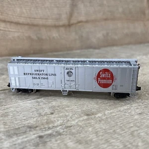Atlas N Scale 36622 50' Mechanical Reefer Swifts SRLX 25045 - Made in USA - EUC - Picture 1 of 13
