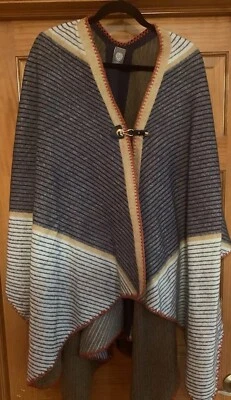 Vince Camuto Women's Duster Poncho Shawl Open Tassels One Size - Imagem 1 de 3