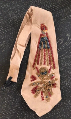 Corbata de cuello vintage con cuentas a mano a prueba de arrugas majestuosa patriótica? Bowling? Imagen  Foto 1 de 4