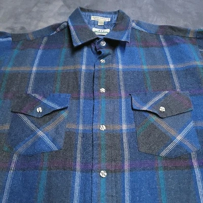 Vtg VAN HEUSEN 417 Large Button Up Shirt Heavy Flannel Korea Plaid - Image 1 of 4