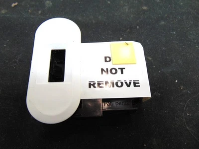 GE Washer GTW500ASN0WS Latch WH01X26114 - Image 1 of 3