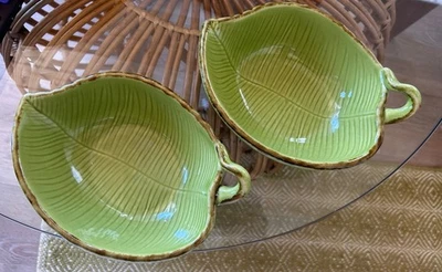 Juego de 2 Ensaladeras Cerámica Granero Hoja Tropical Verde Forma Hoja con Venas Foto 1 de 4