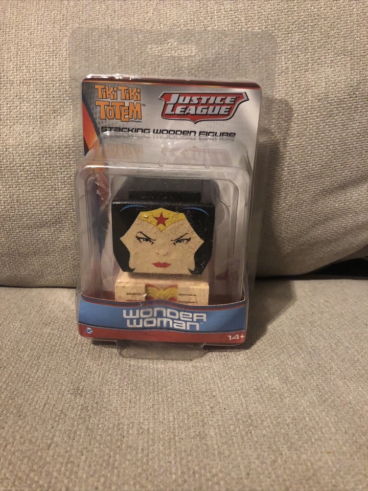  Figura de madera apilable Wonder Woman Tiki Tiki Totem Liga de la Justicia Foto 1 de 1