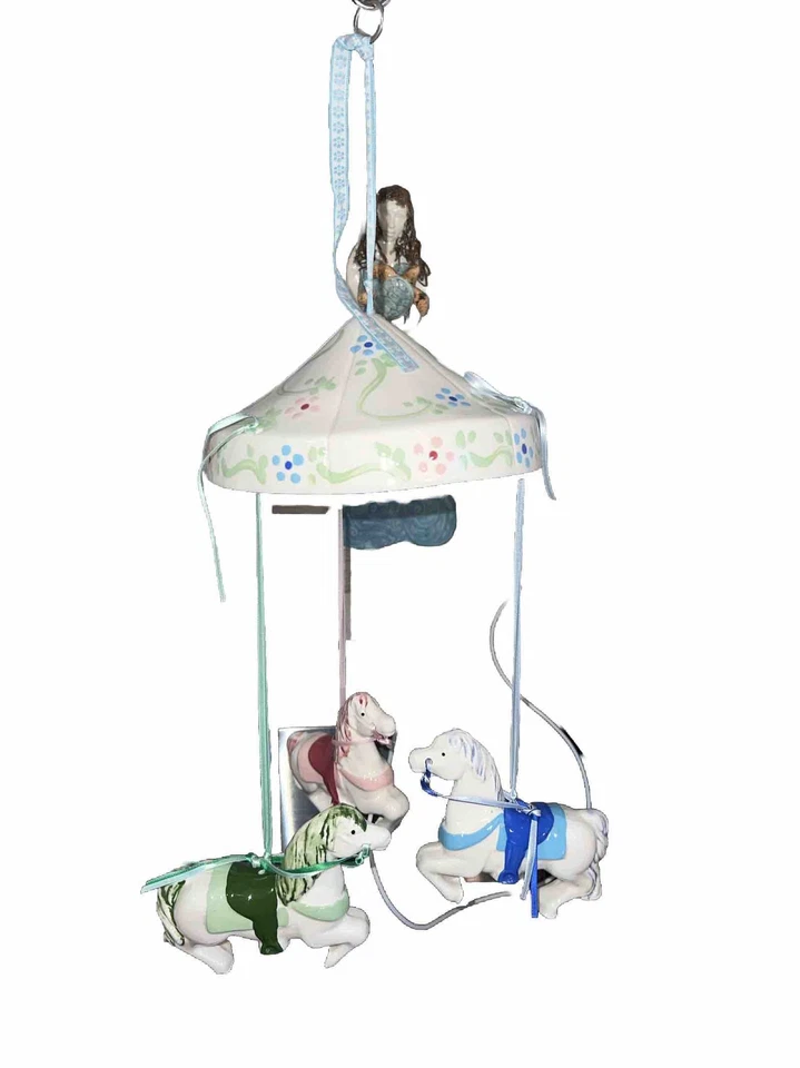 Carrusel/pony móvil de cerámica hecho a mano colgante para niños Foto 1 de 4