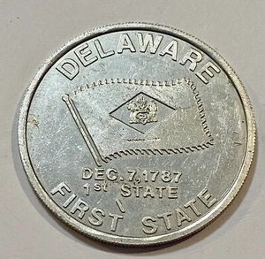 State of Delaware Souvenir Coin Aluminum Metal - Picture 1 of 2