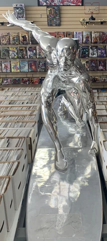 SILVER SURFER LIFE SIZE MOVIE STATUE-STAN LEE SIGNED Cover
