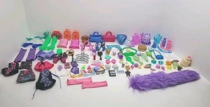 Monster High Accessories Huge Lot! Shoes,Purses, Clothing. - Picture 1 of 12