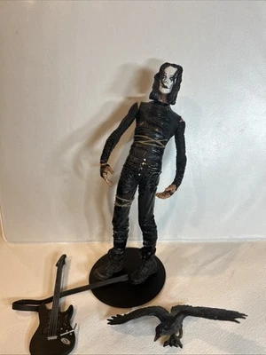 2000 McFarlane Eric Draven The Crow Movie Maniacs Action Figure Crowvision - Image 1 of 4