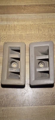 Audi A4 B6/B7 Front Floor Heater Vent Covers Beige Pair - Image 1 of 4