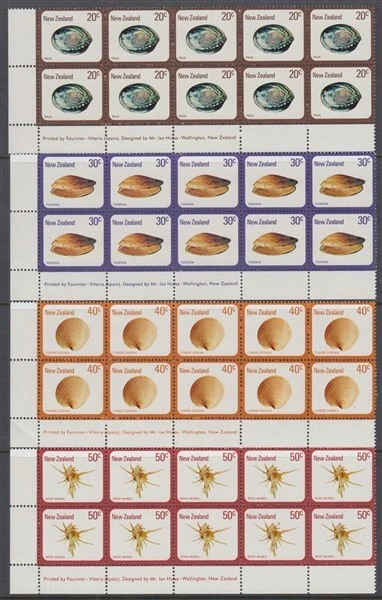 NEW ZEALAND 1978 SHELLS SET IN IMPRINT BLOCKS 20c-50c MINT (ID:87/D61245) - Image 1 of 1