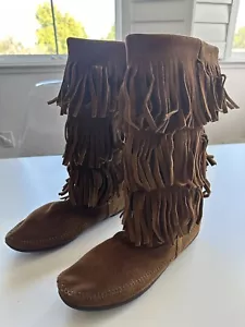 Minnetonka 3 layer fringe Bohemian Boho Western Leather Suede Boots Shoes Womens - Picture 1 of 10