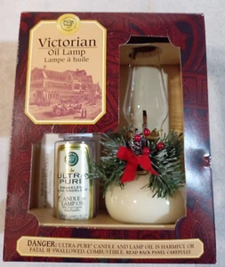 Lamplighter Farms Victorian Christmas Oil Lamp boxed - NICE - Picture 1 of 3