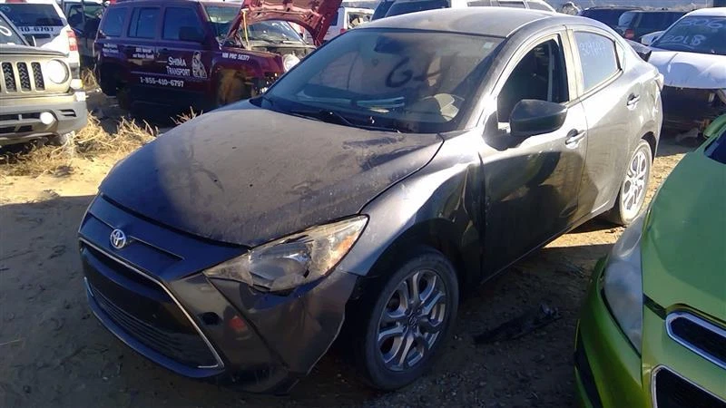 Conjunto de filtro de aire usado se adapta a: Toyota Yaris ia 2018 grado A Foto 1 de 4