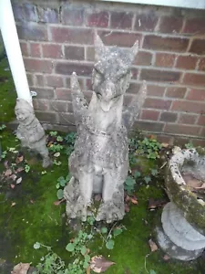 Country Gothic Solid Stone Cast Winged Griffin Gryphon Statue - NO.1. - Picture 1 of 5