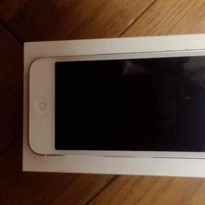 Iphone 5 - Image 1 of 3