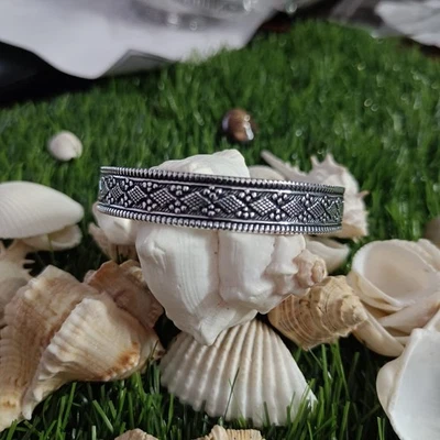 固体 925 纯银手镯 Unic 全新 Designe Bangles 女士礼物 — 第 1/4 张图片