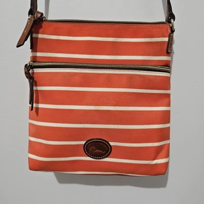Dooney & Bourke - Bandolera Correa de cuero de lona a rayas - Naranja Blanco Foto 1 de 4