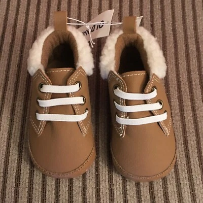 Botines viejos color tostado azul marino con ribete Sherpa para niño/niña nuevos con etiquetas - talla 0-3 meses Foto 1 de 4