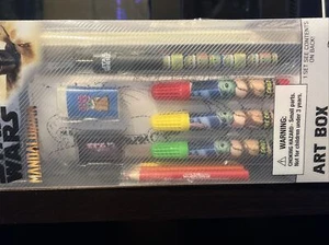 Star Wars Mandalorian Disney Art Box 25 Pieces 8 Unique Coloring Sheets New - Picture 1 of 1