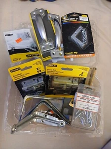 Posten gemischte Klammern, Griffe, Laufschrauben Schloss 5" Regal Hardware 15+ Stück, neu - Bild 1 von 24