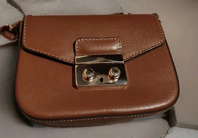 Floto Italian Vegetable Tanned Leather Small Crossbody - Image 1 of 4